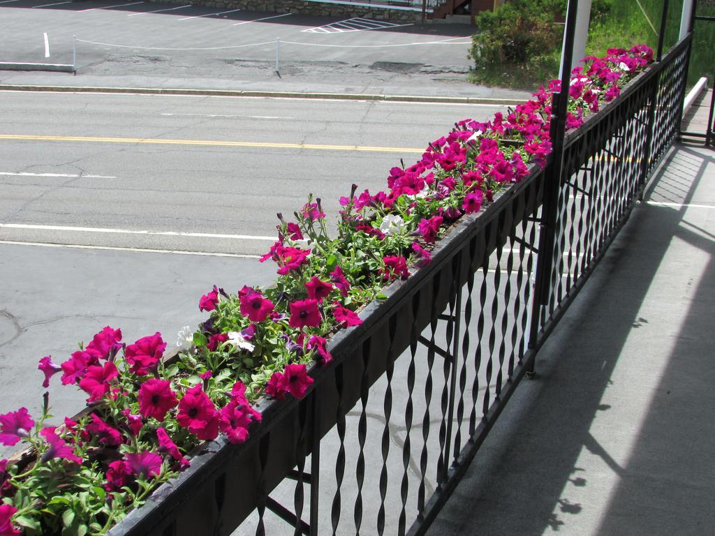 The Lake George Inn Exterior foto